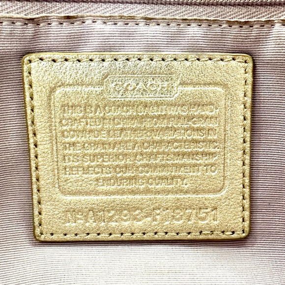 COACH Soho F18751 Cream Leather Medium East West Tote Shoulder Bag Gold Trim - Picture 9 of 11